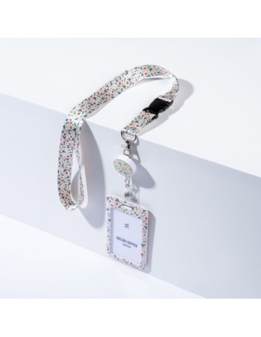 Kit porta badge 110x68 mm + cordoncino 440x20 mm + avvolgibile nero con filo 80 cm Avery floreale - R4828HF-1