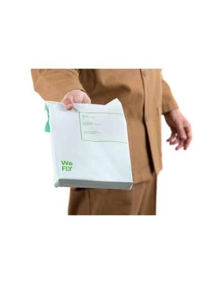 Buste per spedizioni WeFLY in MaterBi bianco opaco f.to C3 33x42+5 cm Conf. 25 pezzi - F-027/N25